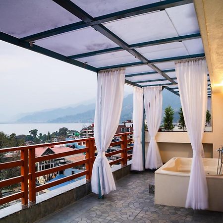 Pokhara Alpine And Springs Hotel Exterior foto