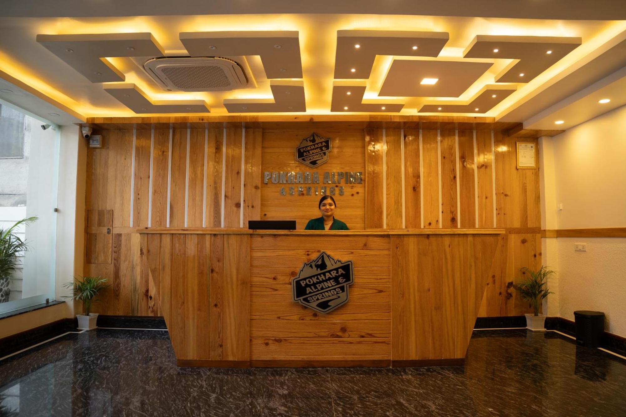 Pokhara Alpine And Springs Hotel Exterior foto