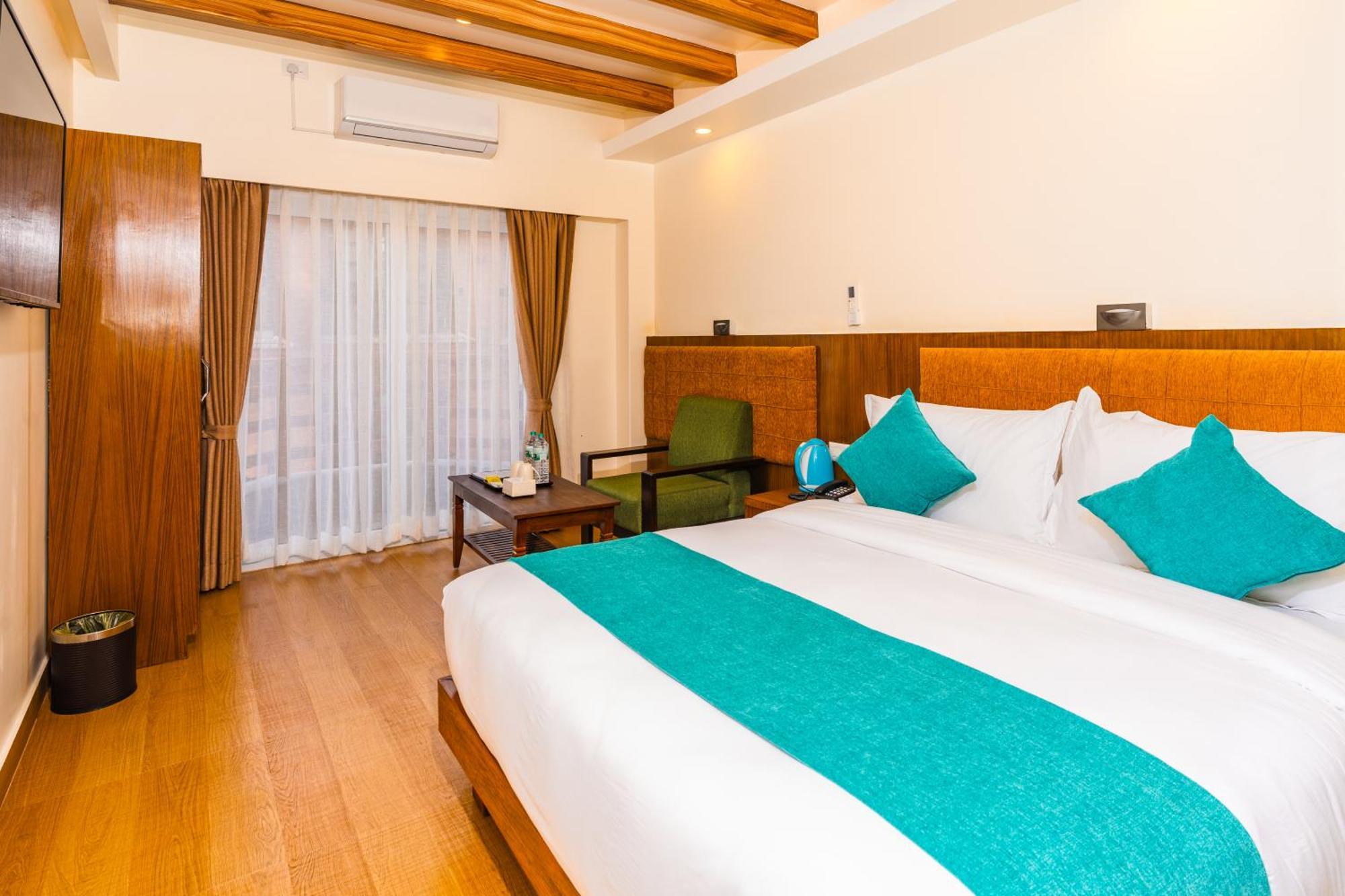 Pokhara Alpine And Springs Hotel Exterior foto