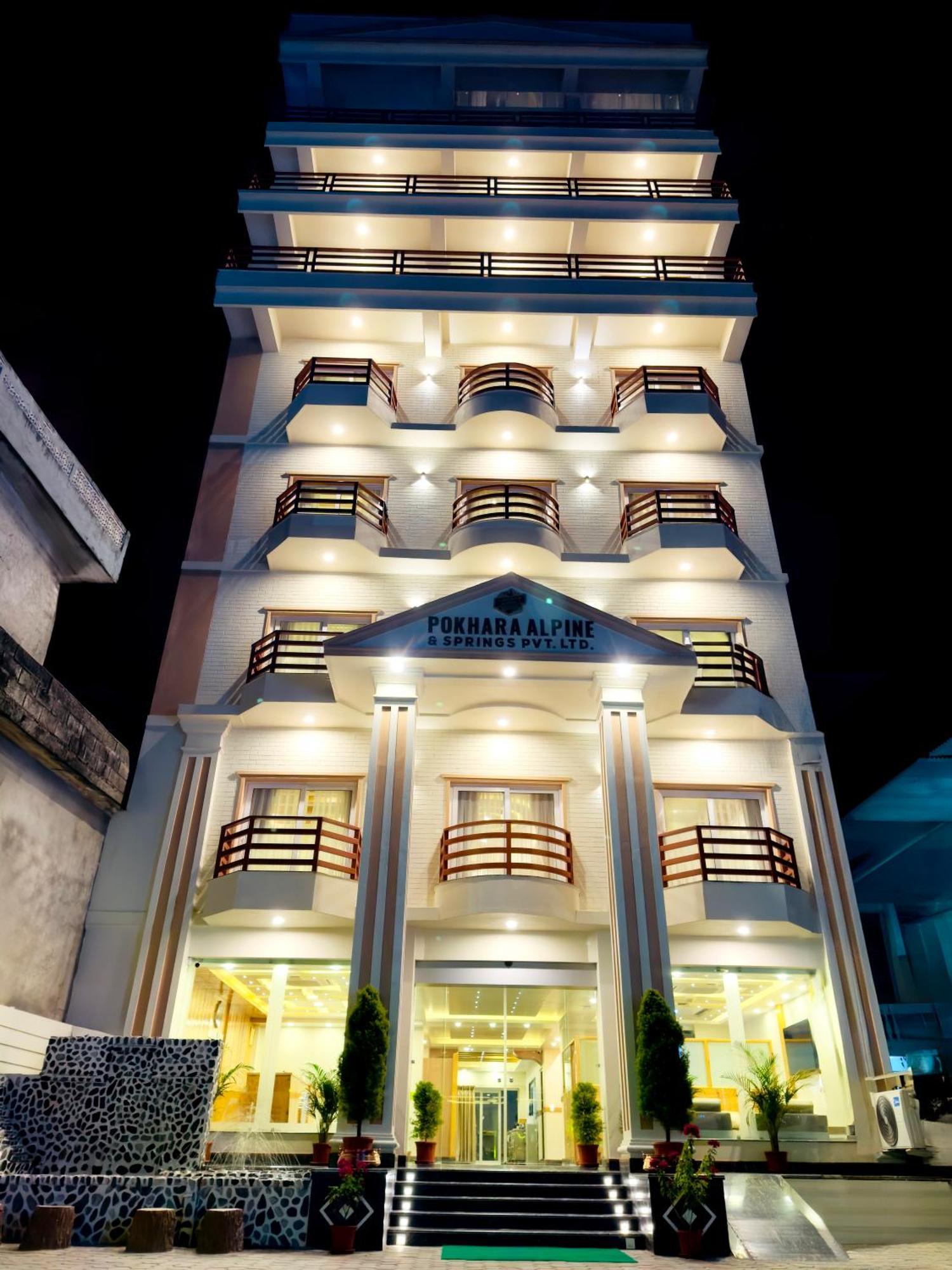 Pokhara Alpine And Springs Hotel Exterior foto